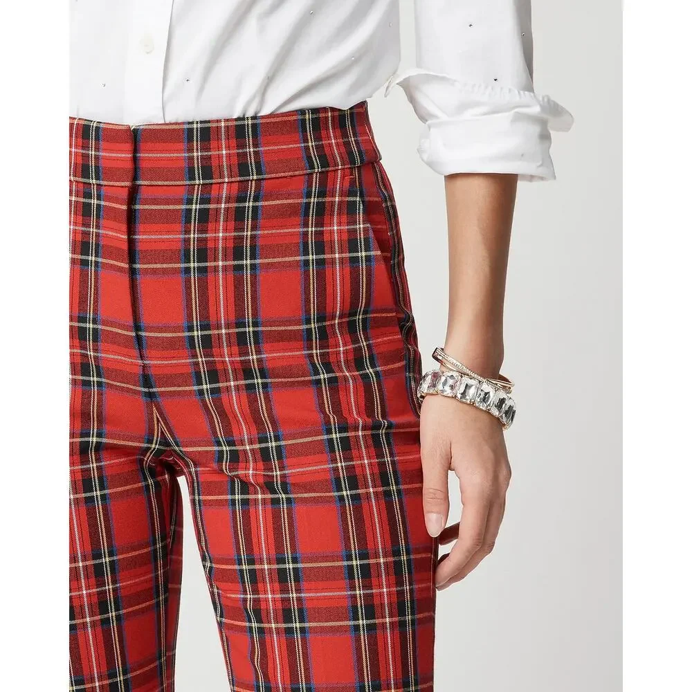 J. Crew Factory sits below